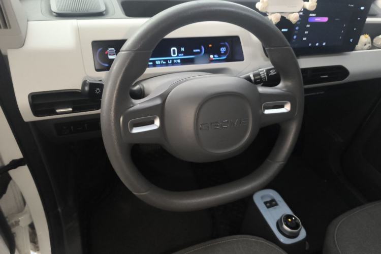 Used Geely Galaxy Panda 2023 Panda Mini 200km Endurance Bear Steering Wheel