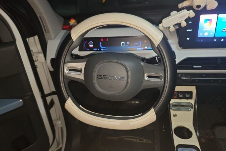 Used Geely Galaxy Panda 2023 Panda Mini 200km Endurance Bear Steering Wheel