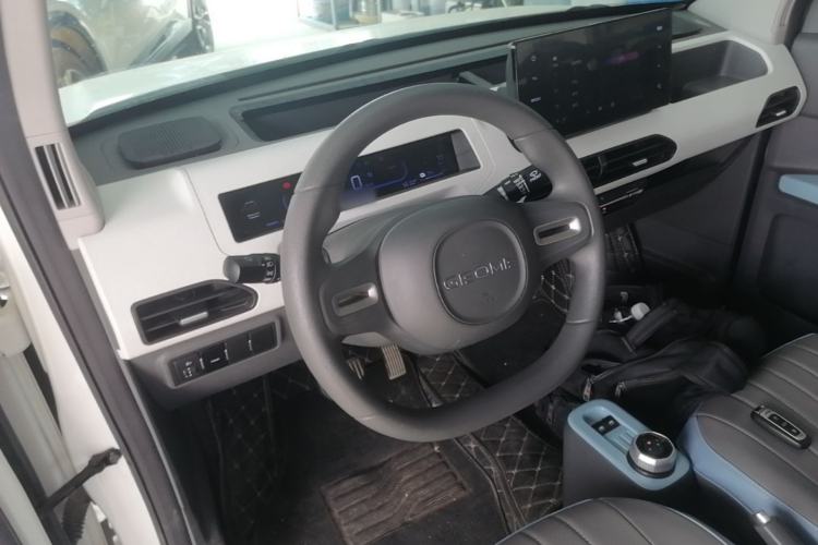 Used Geely Galaxy Panda 2023 Panda Mini 200km Dynamic Bear Steering Wheel