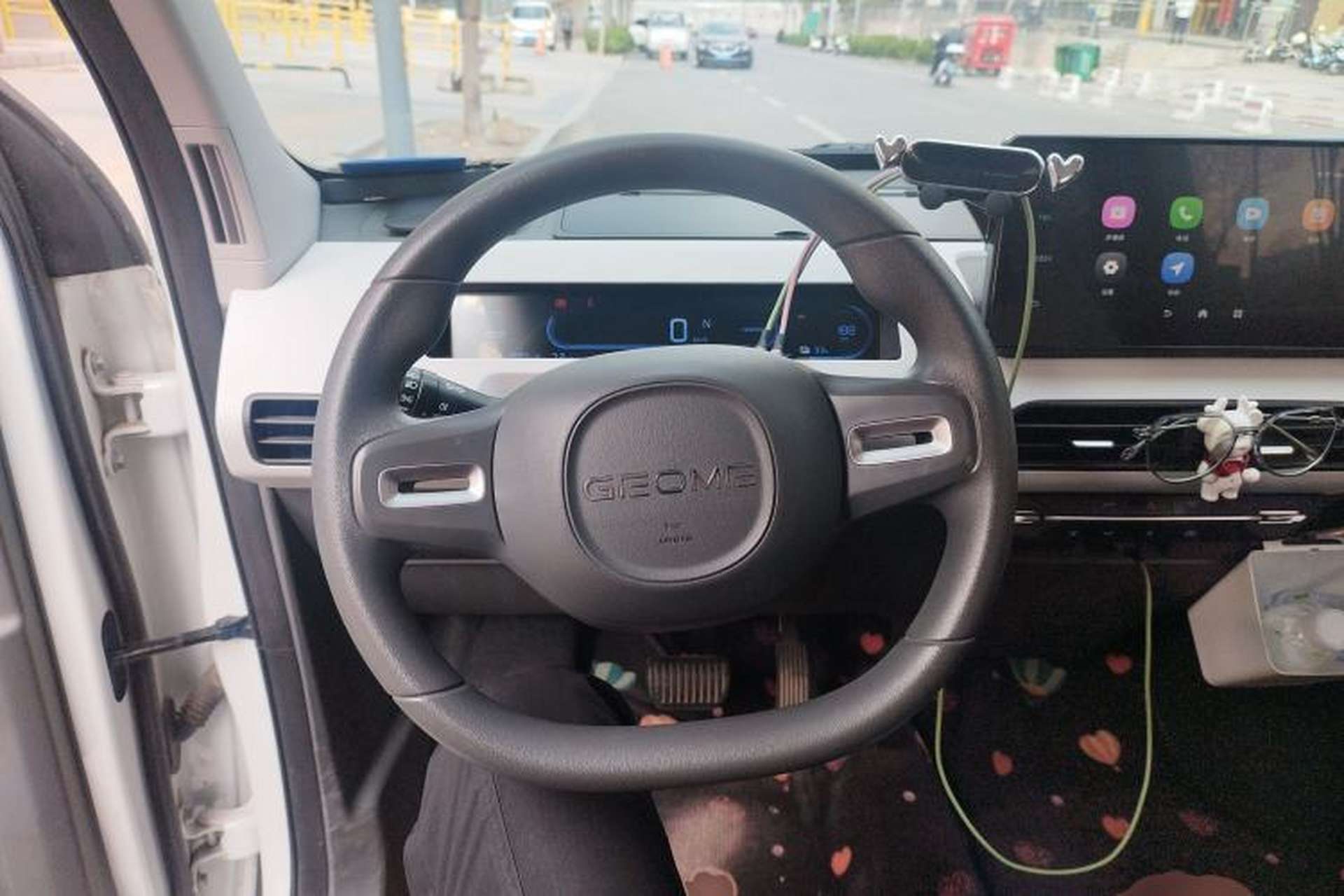Used Geely Galaxy Panda 2023 Panda Mini 200km Endurance Bear Steering Wheel