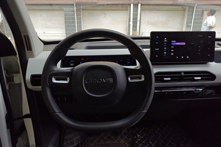 Used Geely Galaxy Panda 2023 Panda Mini 120km Cute Bear Steering Wheel