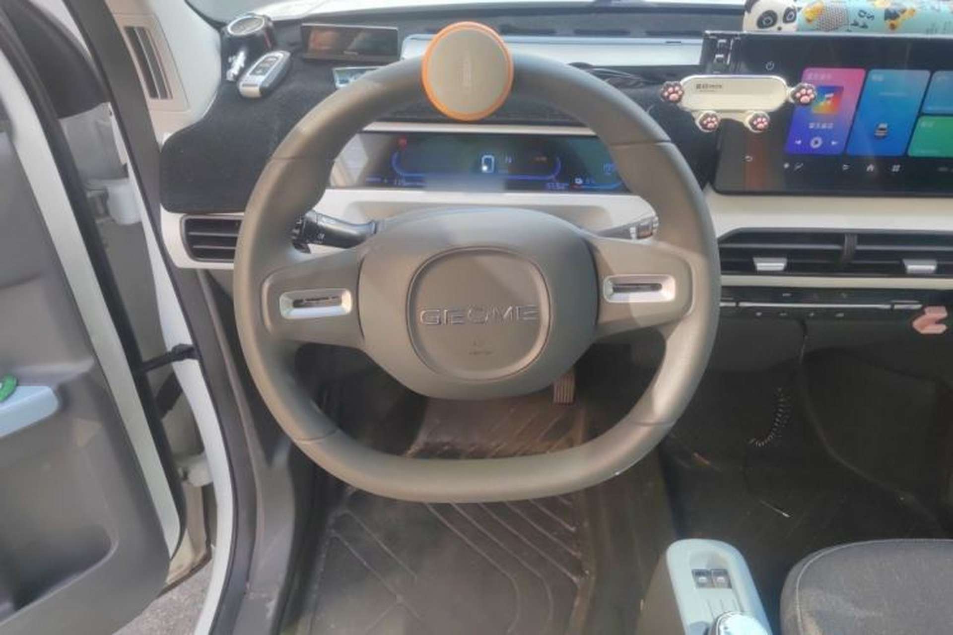 Used Geely Galaxy Panda 2023 Panda Mini 200km Dynamic Bear Steering Wheel