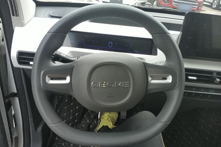 Used Geely Galaxy Panda 2023 Panda Mini 200km Dynamic Bear Steering Wheel