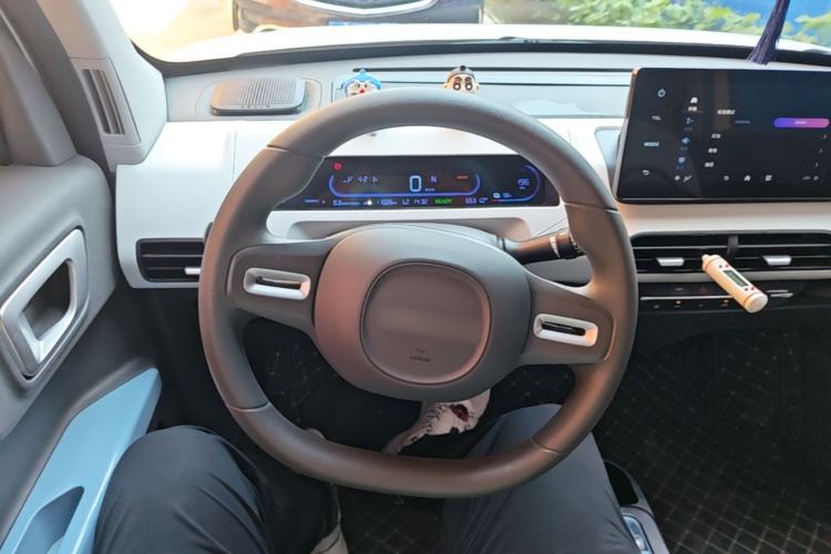 Used Geely Galaxy Panda 2023 Panda Mini 200km Endurance Bear Steering Wheel