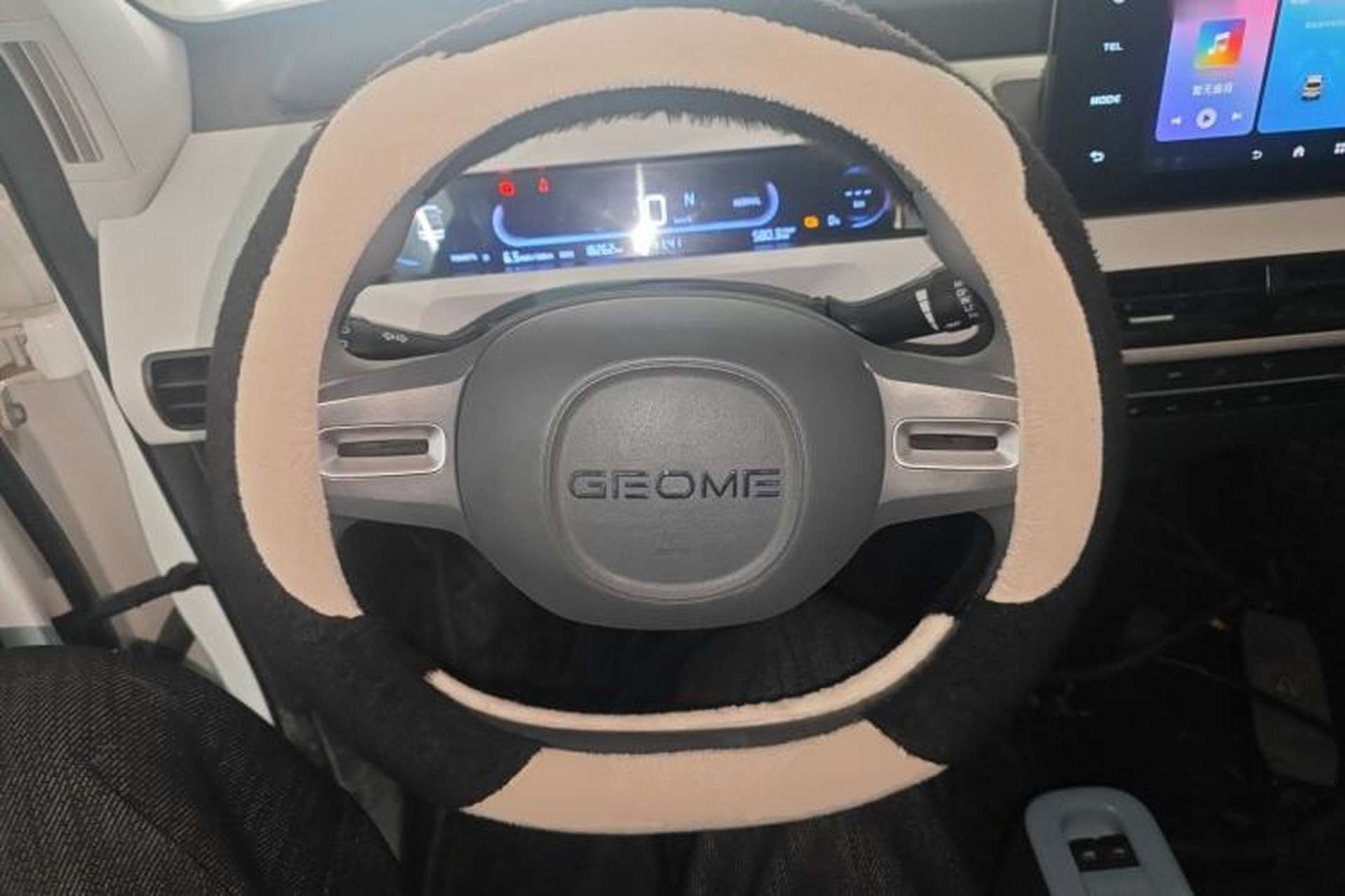 Used Geely Galaxy Panda 2023 Panda Mini 120km Asian Games Edition Steering Wheel