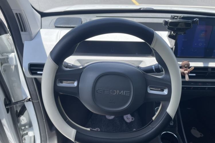 Used Geely Galaxy Panda 2023 Panda Mini 200km Dynamic Bear Steering Wheel