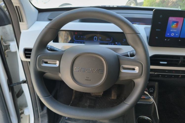 Used Geely Galaxy Panda 2023 Panda Mini 200km Dynamic Bear Steering Wheel
