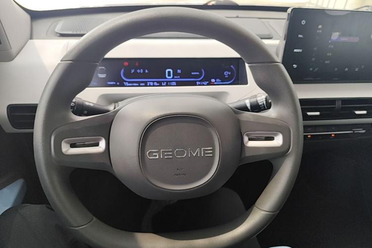 Used Geely Galaxy Panda 2023 Panda Mini 120km Super Cute Bear Steering Wheel