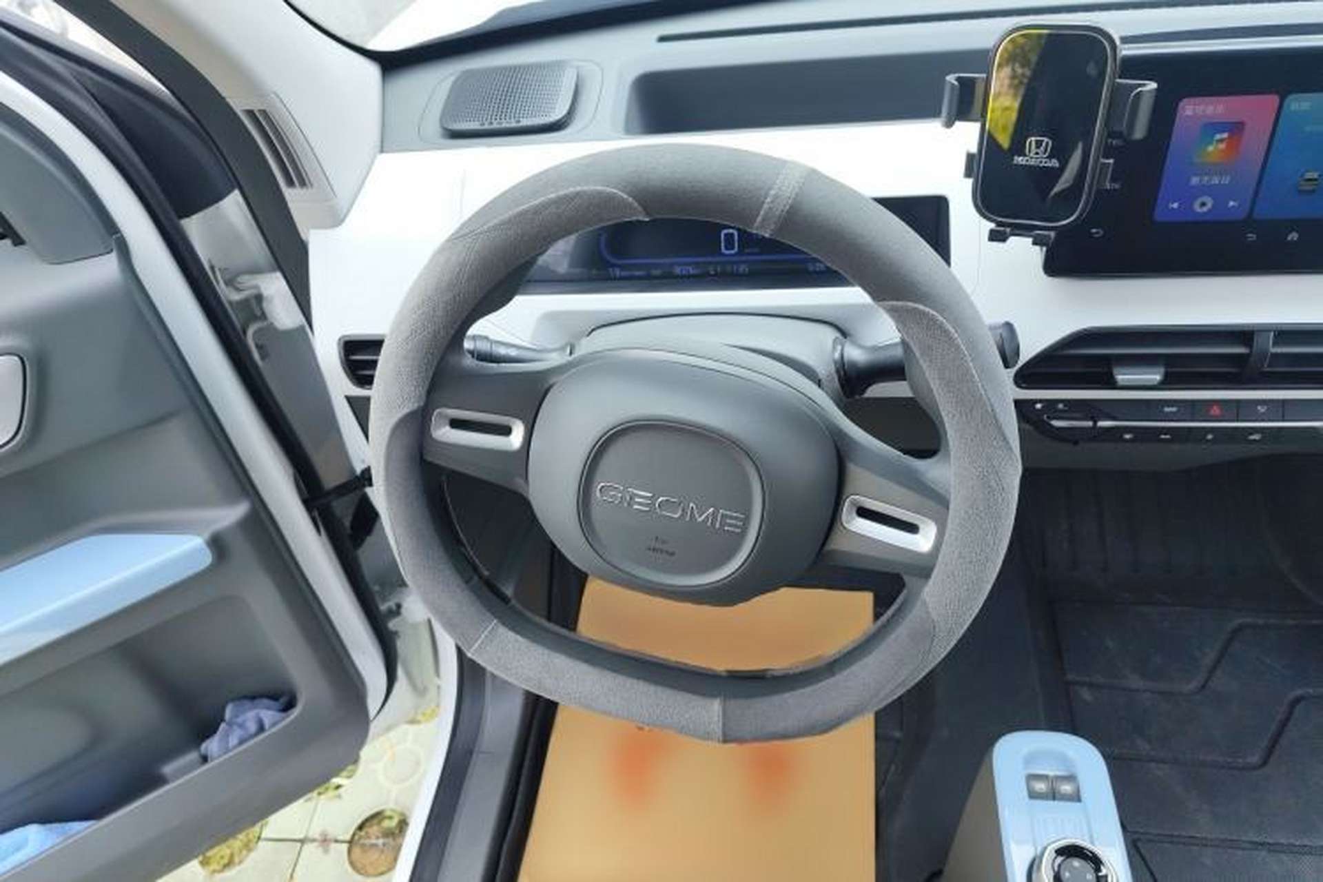 Used Geely Galaxy Panda 2023 Panda Mini 120km Asian Games Edition Steering Wheel