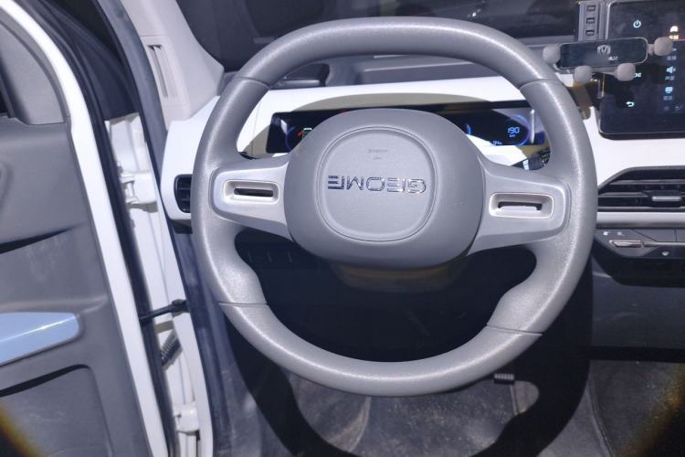 Used Geely Galaxy Panda 2023 Panda Mini 200km Dynamic Bear Steering Wheel