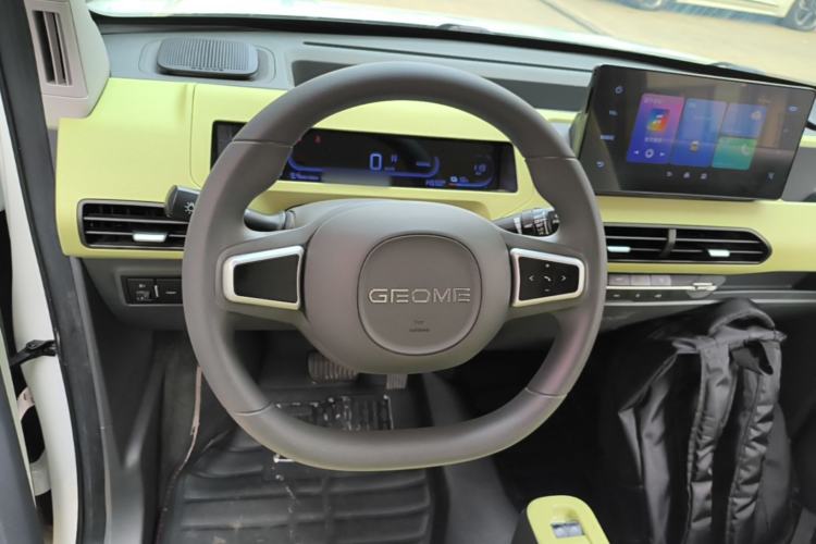 Used Geely Galaxy Panda 2023 Panda Mini 200km Dynamic Bear Steering Wheel