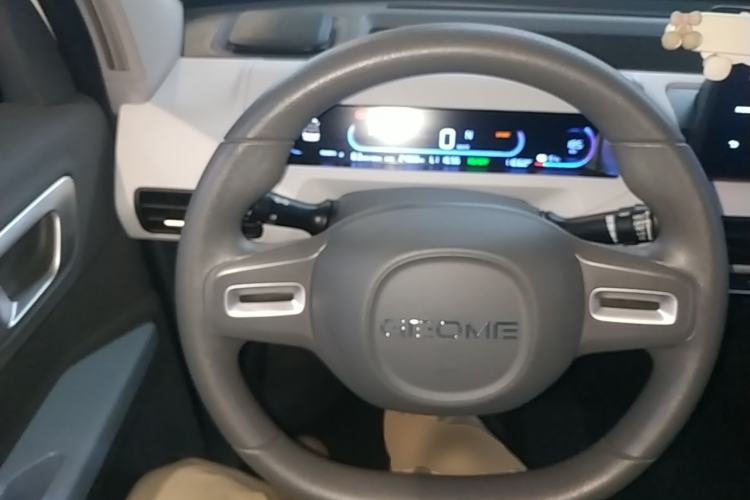 Used Geely Galaxy Panda 2023 Panda Mini 200km Endurance Bear Steering Wheel