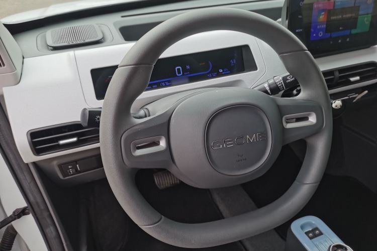 Used Geely Galaxy Panda 2023 Panda Mini 200km Dynamic Bear Steering Wheel