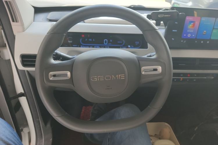 Used Geely Galaxy Panda 2023 Panda Mini 200km Dynamic Bear Steering Wheel