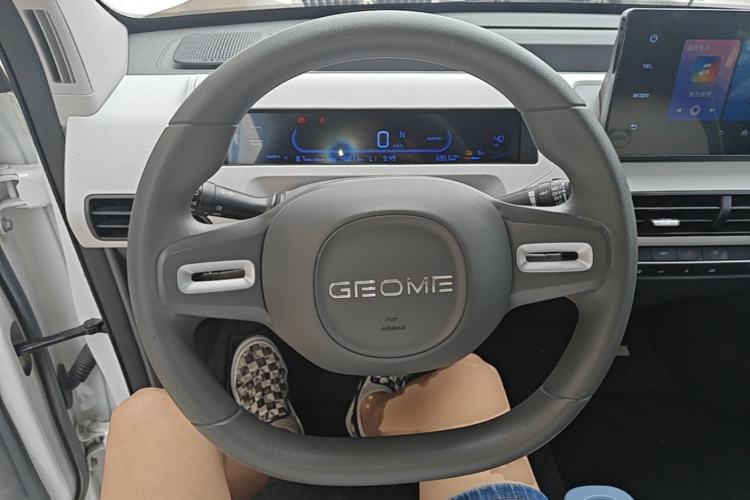 Used Geely Galaxy Panda 2023 Panda Mini 200km Endurance Bear Steering Wheel