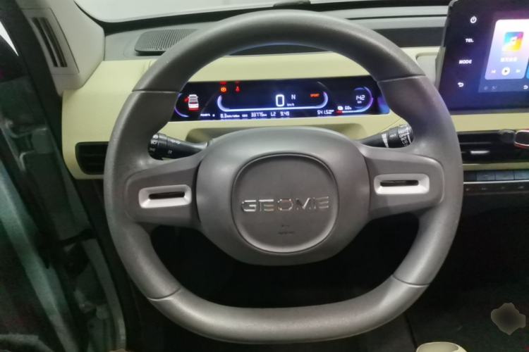 Used Geely Galaxy Panda 2023 Panda Mini 200km Dynamic Bear Steering Wheel
