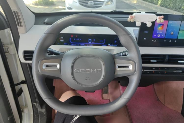 Used Geely Galaxy Panda 2023 Panda Mini 200km Dynamic Bear Steering Wheel