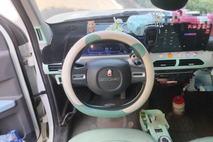 Used Geely Galaxy Panda 2023 Panda Mini 200km Endurance Bear Steering Wheel