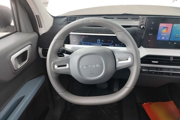 Used Geely Galaxy Panda 2023 Panda Mini 200km Dynamic Bear Steering Wheel