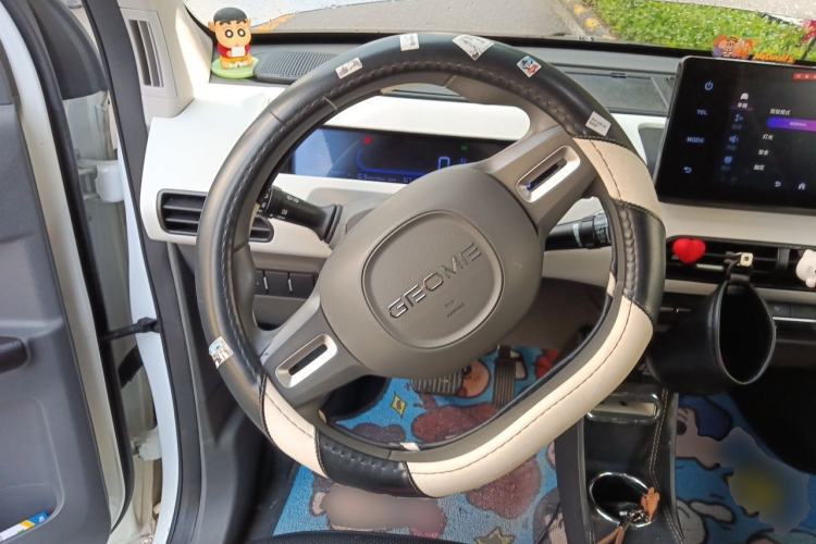 Used Geely Galaxy Panda 2023 Panda Mini 200km Endurance Bear Steering Wheel