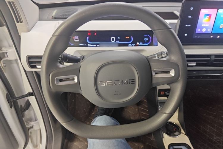 Used Geely Galaxy Panda 2023 Panda Mini 200km Dynamic Bear Steering Wheel