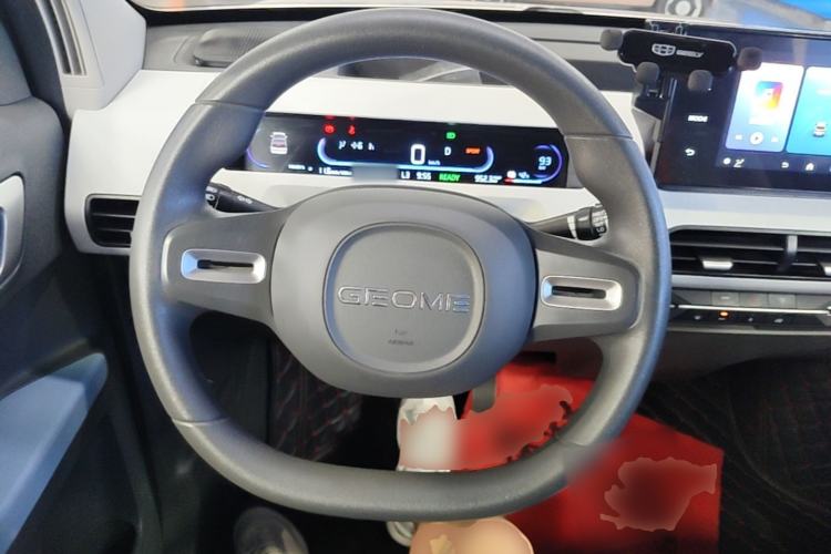 Used Geely Galaxy Panda 2023 Panda Mini 200km Endurance Bear Steering Wheel
