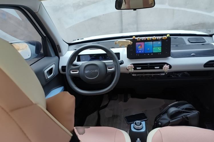 Used Geely Galaxy Panda 2023 Panda Mini 200km Dynamic Bear Steering Wheel