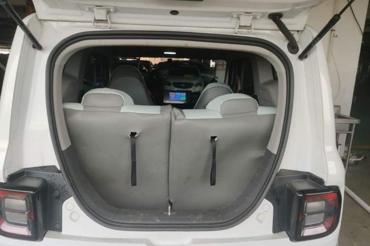 Used Geely Galaxy Panda 2023 Panda Mini 200km Endurance Bear Trunk