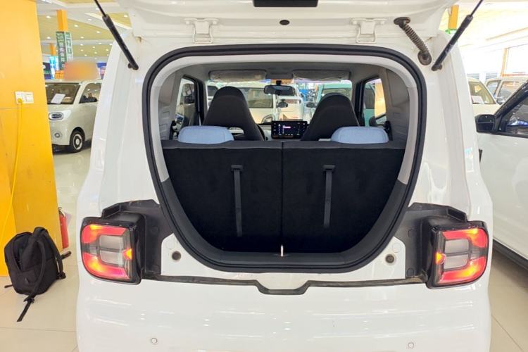 Used Geely Galaxy Panda 2023 Panda Mini 200km Endurance Bear Trunk