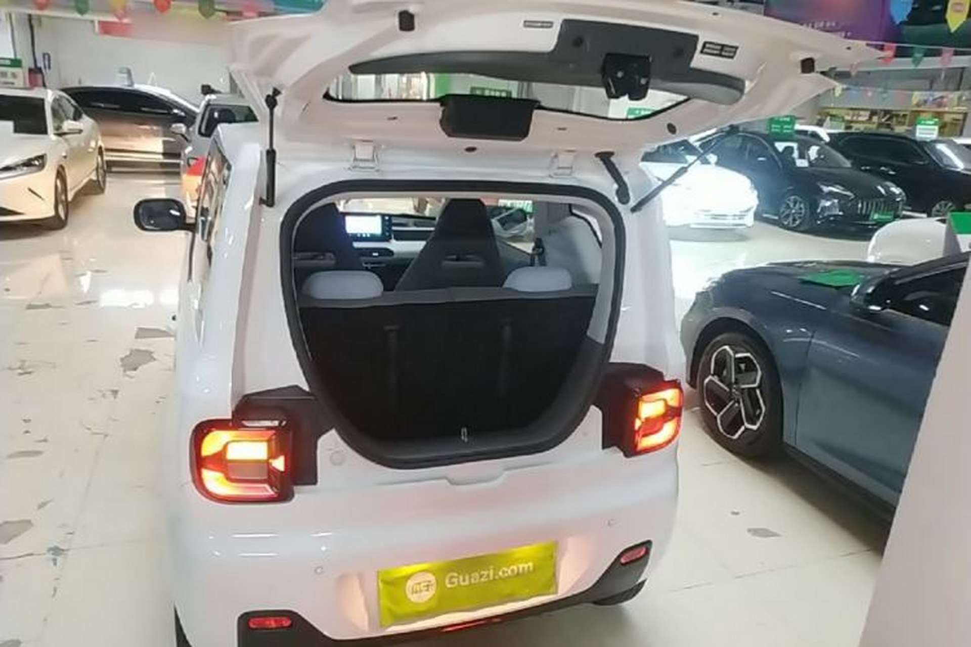 Used Geely Galaxy Panda 2023 Panda Mini 200km Endurance Bear Trunk