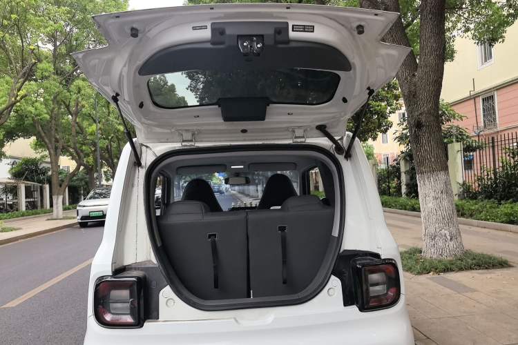 Used Geely Galaxy Panda 2023 Panda Mini 120km Super Cute Bear Trunk