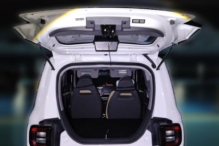 Used Geely Galaxy Panda 2023 Panda Mini 200km Endurance Bear Trunk