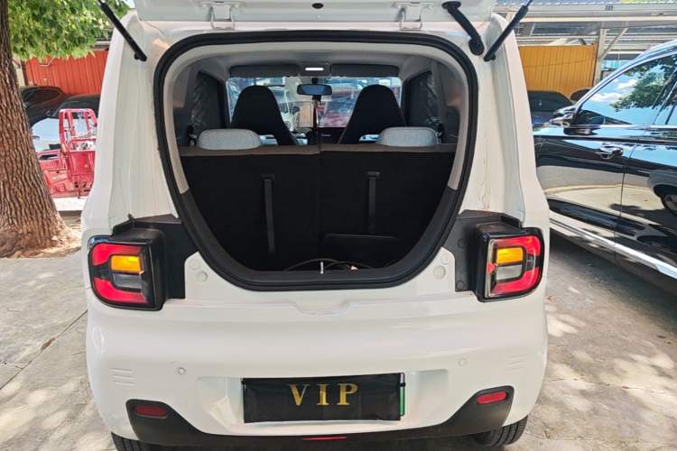 Used Geely Galaxy Panda 2023 Panda Mini 200km Endurance Bear Trunk