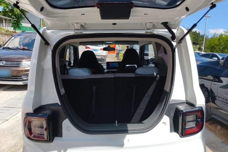 Used Geely Galaxy Panda 2023 Panda Mini 200km Endurance Bear Trunk