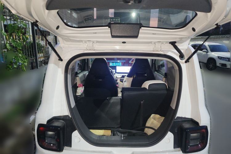 Used Geely Galaxy Panda 2023 Panda Mini 200km Endurance Bear Trunk