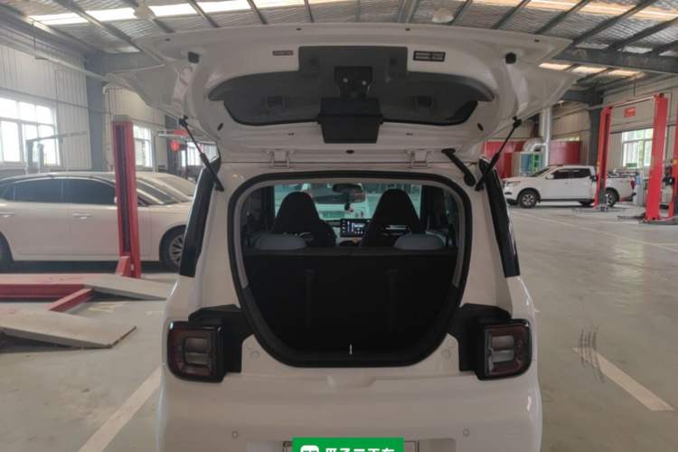 Used Geely Galaxy Panda 2023 Panda Mini 200km Endurance Bear Trunk
