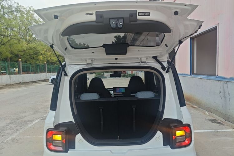 Used Geely Galaxy Panda 2023 Panda Mini 200km Endurance Bear Trunk