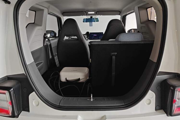 Used Geely Galaxy Panda 2023 Panda Mini 200km Endurance Bear Trunk