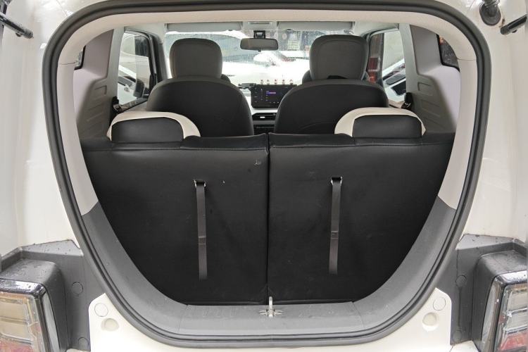 Used Geely Galaxy Panda 2023 Panda Mini 200km Endurance Bear Trunk