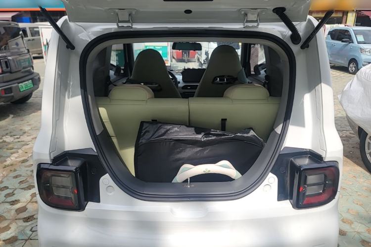 Used Geely Galaxy Panda 2023 Panda Mini 200km Endurance Bear Trunk
