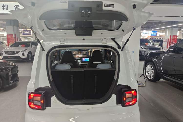 Used Geely Galaxy Panda 2023 Panda Mini 200km Endurance Bear Trunk