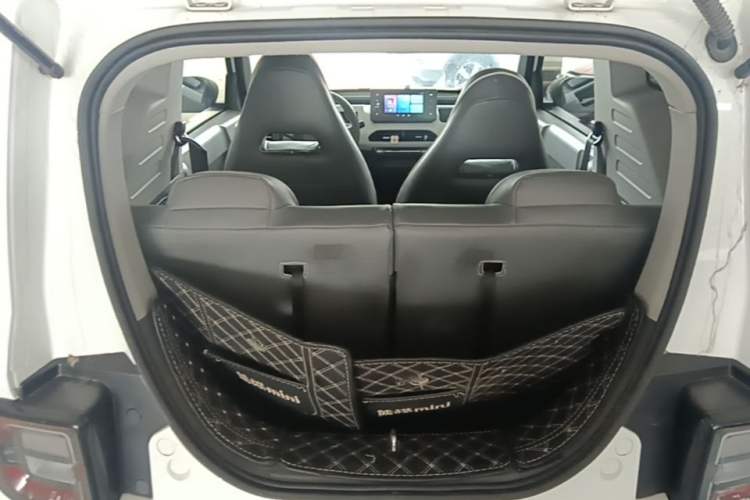 Used Geely Galaxy Panda 2023 Panda Mini 200km Endurance Bear Trunk