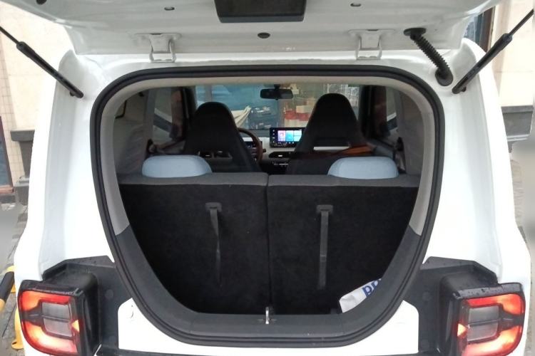 Used Geely Galaxy Panda 2023 Panda Mini 120km Cute Bear Trunk