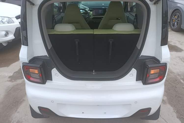 Used Geely Galaxy Panda 2023 Panda Mini New Year Edition Treasure Bear Trunk