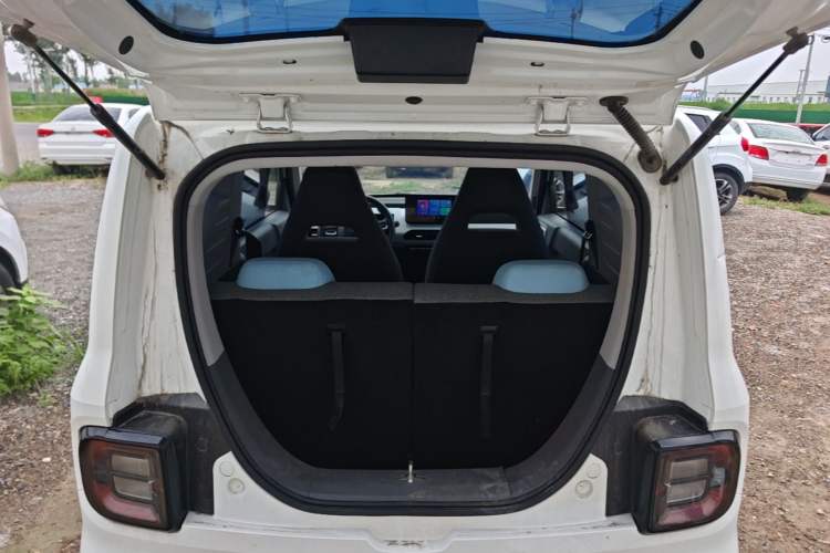 Used Geely Galaxy Panda 2023 Panda Mini 120km Super Cute Bear Trunk