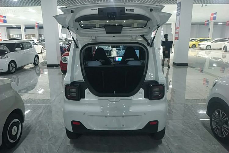 Used Geely Galaxy Panda 2023 Panda Mini 200km Endurance Bear Trunk