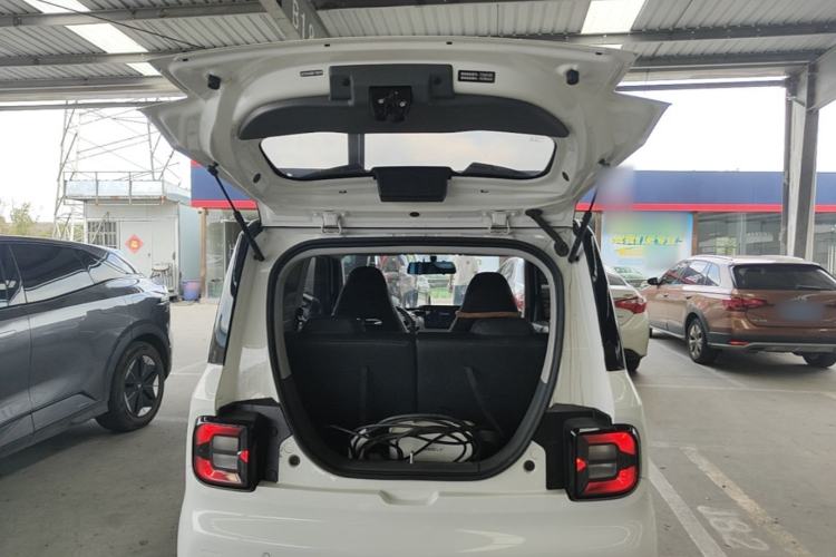 Used Geely Galaxy Panda 2023 Panda Mini 200km Endurance Bear Trunk