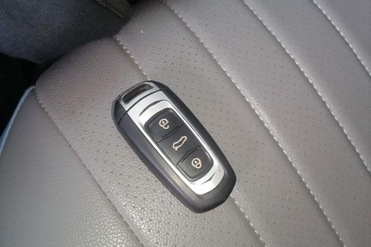 Used Geely Galaxy Panda 2023 Panda Mini 200km Dynamic Bear Vehicle Key