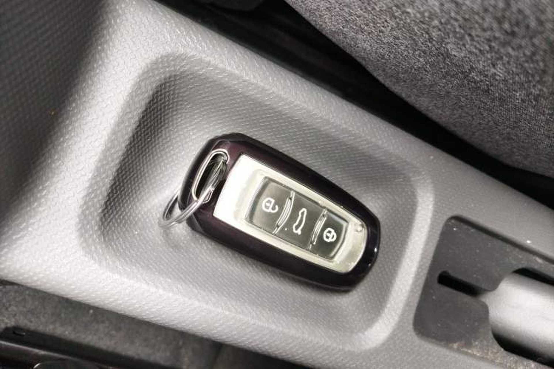 Used Geely Galaxy Panda 2023 Panda Mini 200km Endurance Bear Vehicle Key