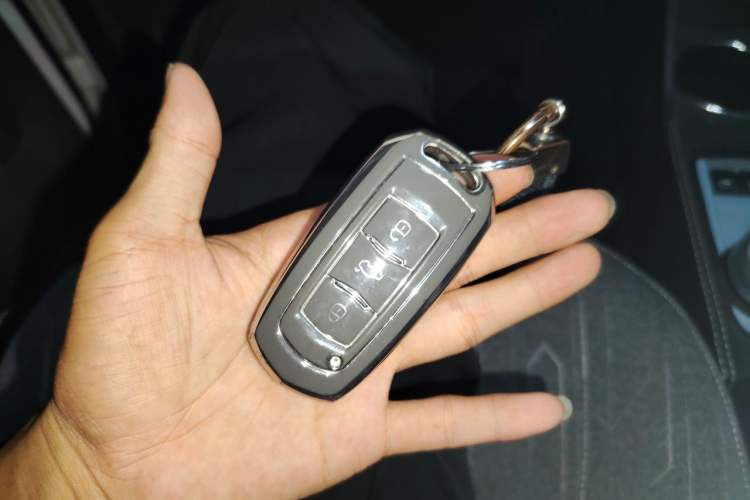 Used Geely Galaxy Panda 2023 Panda Mini 200km Endurance Bear Vehicle Key